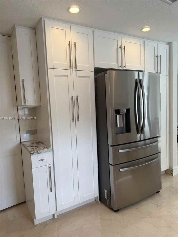 9300 Sw 7th Ln - Photo 4 of 15