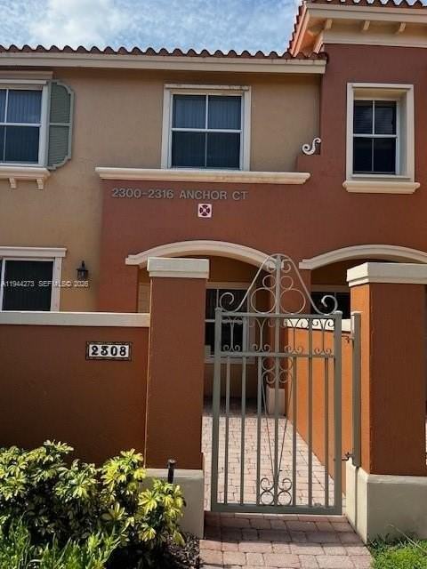 2308 Anchor Ct #2703 - Photo 6 of 32