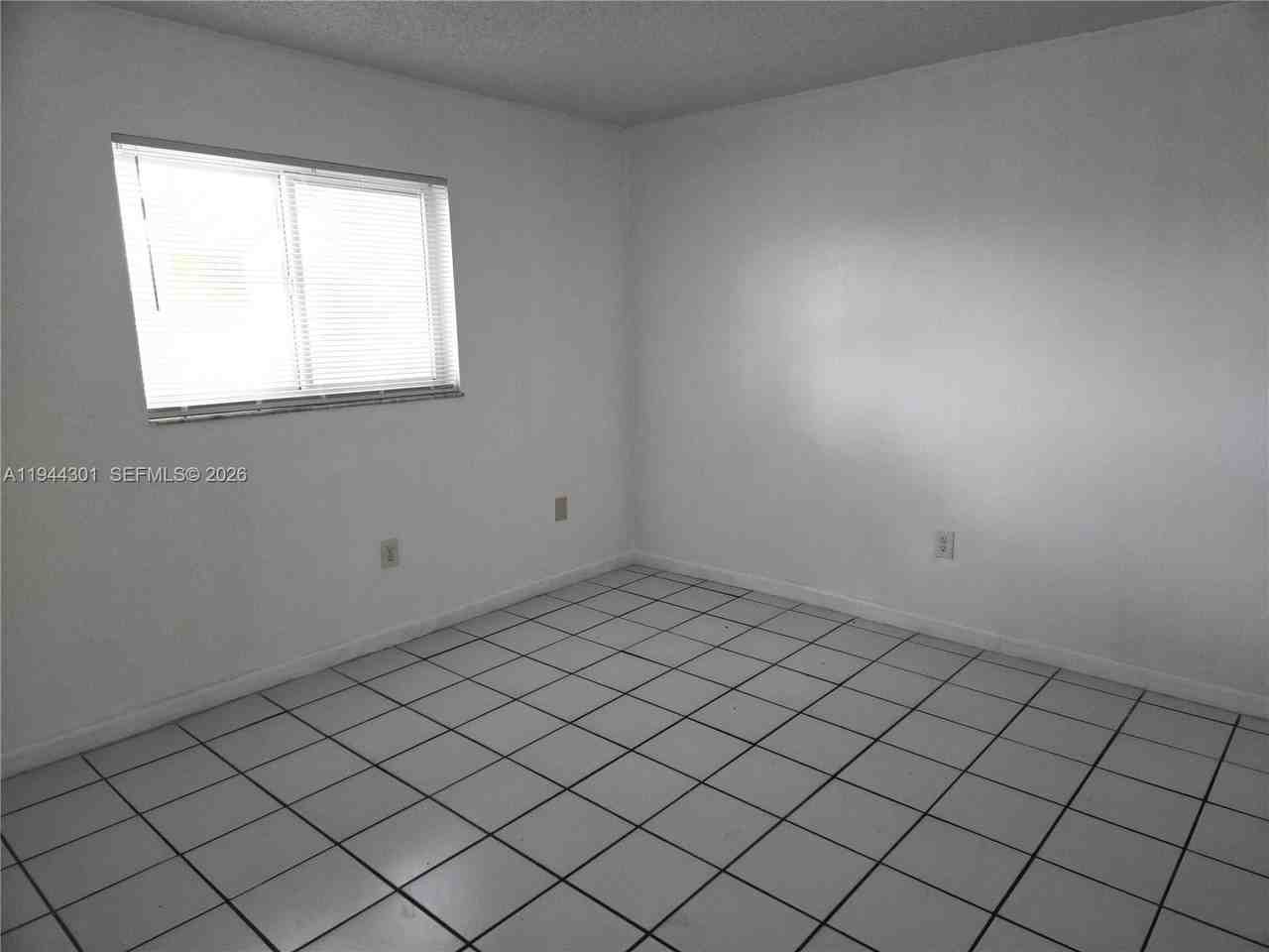 11541 Nw 2nd St #206 - Photo 6 of 10