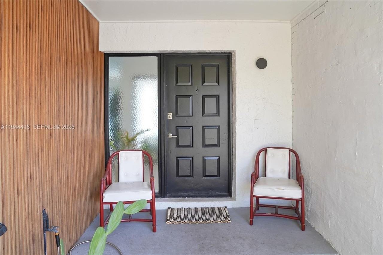 760 Windtree Way - Photo 2 of 45