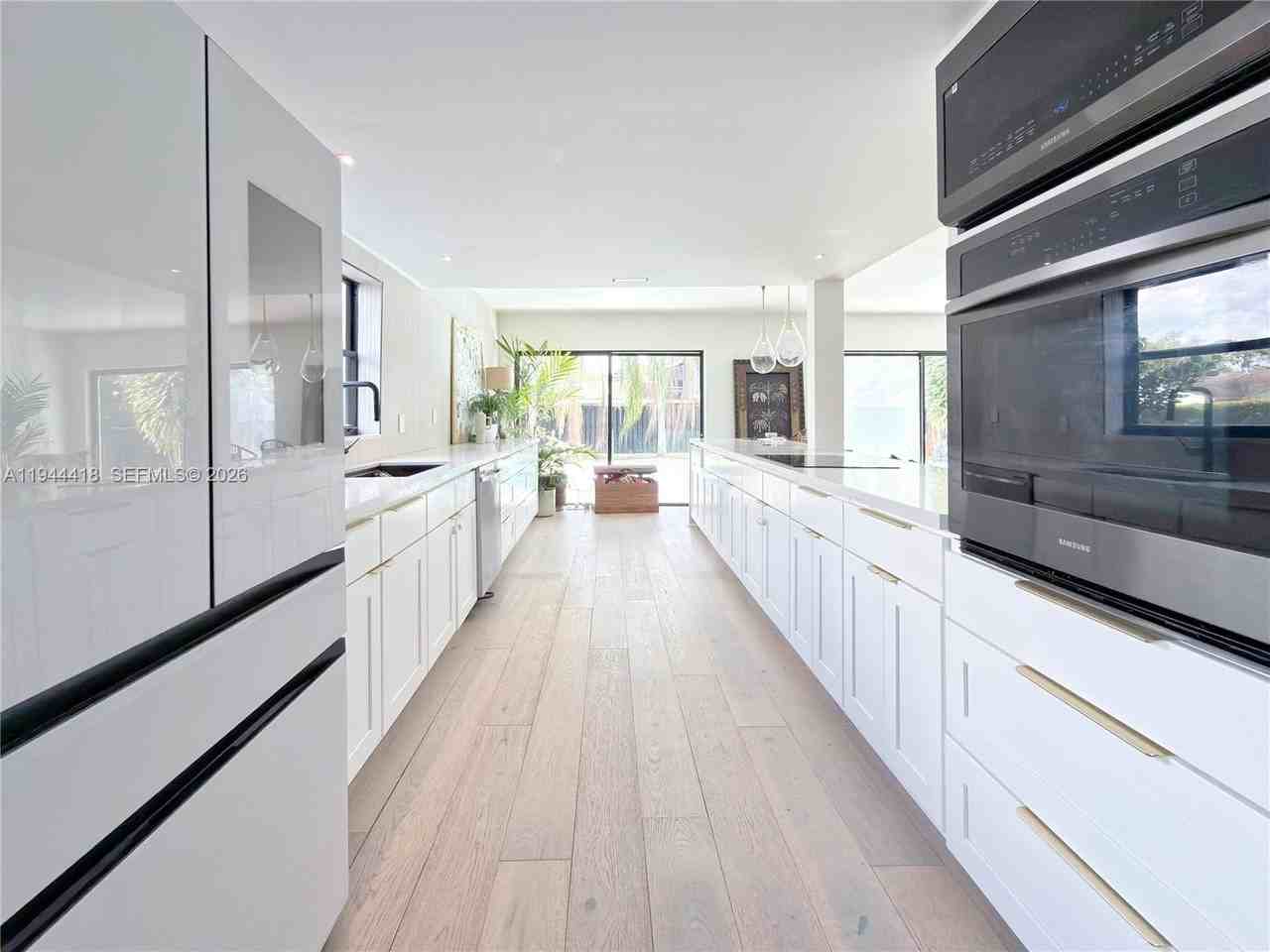 760 Windtree Way - Photo 6 of 45