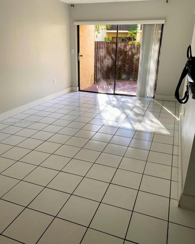 680 W Park Dr #101-3 - Photo 4 of 10