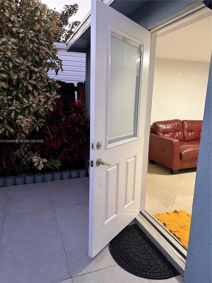 11956 Sw 209th St #0 - Photo 3 of 14