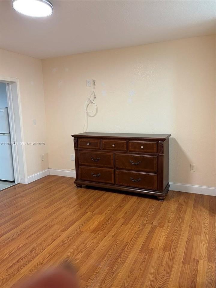 11956 Sw 209th St #0 - Photo 5 of 14