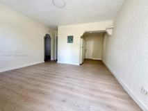 715 Sw 10th St #1 - Photo 1 of 1