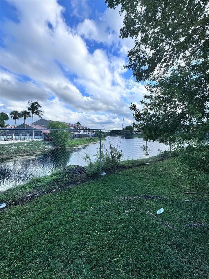 6225 Sw 131st Ct #104 - Photo 2 of 18