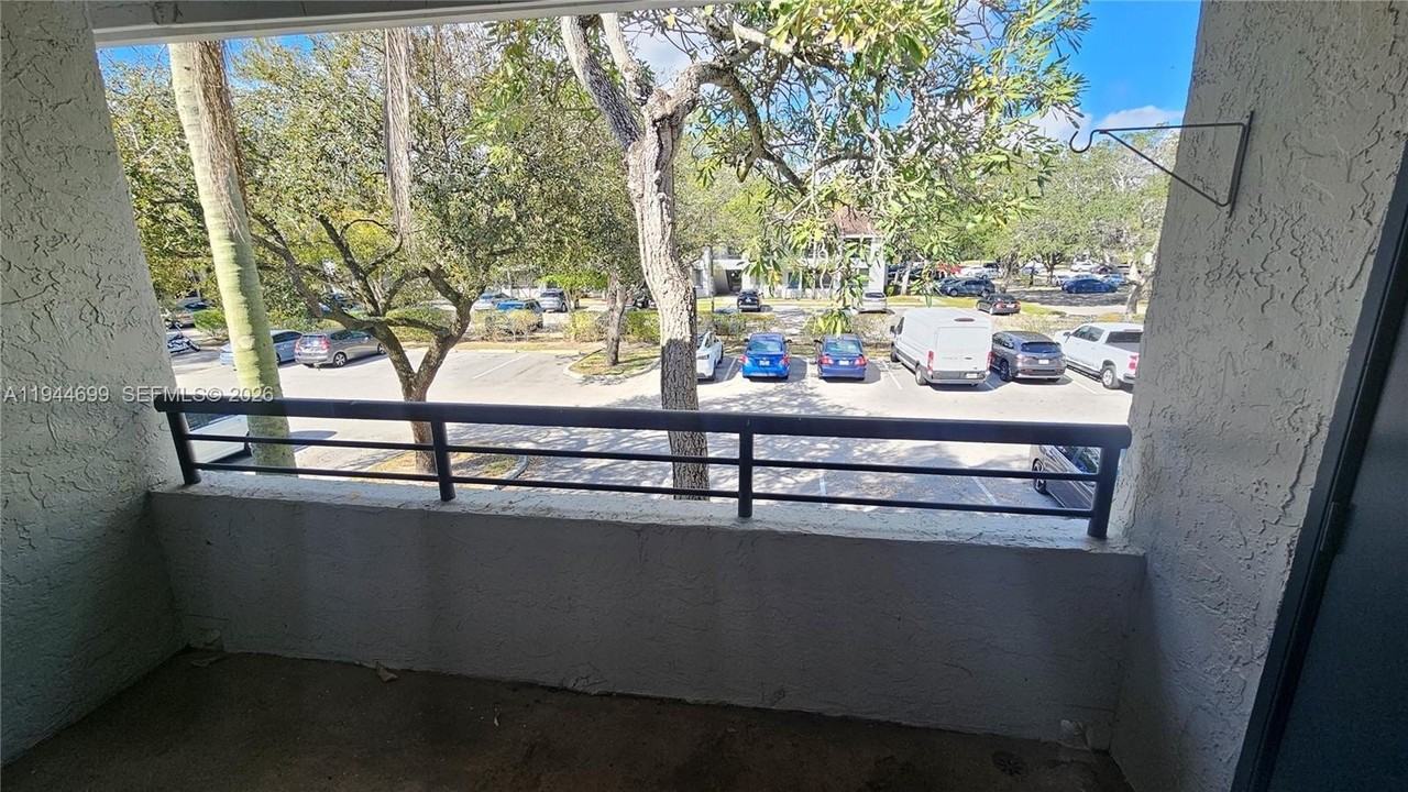 801 Lyons Rd #19203 - Photo 7 of 28