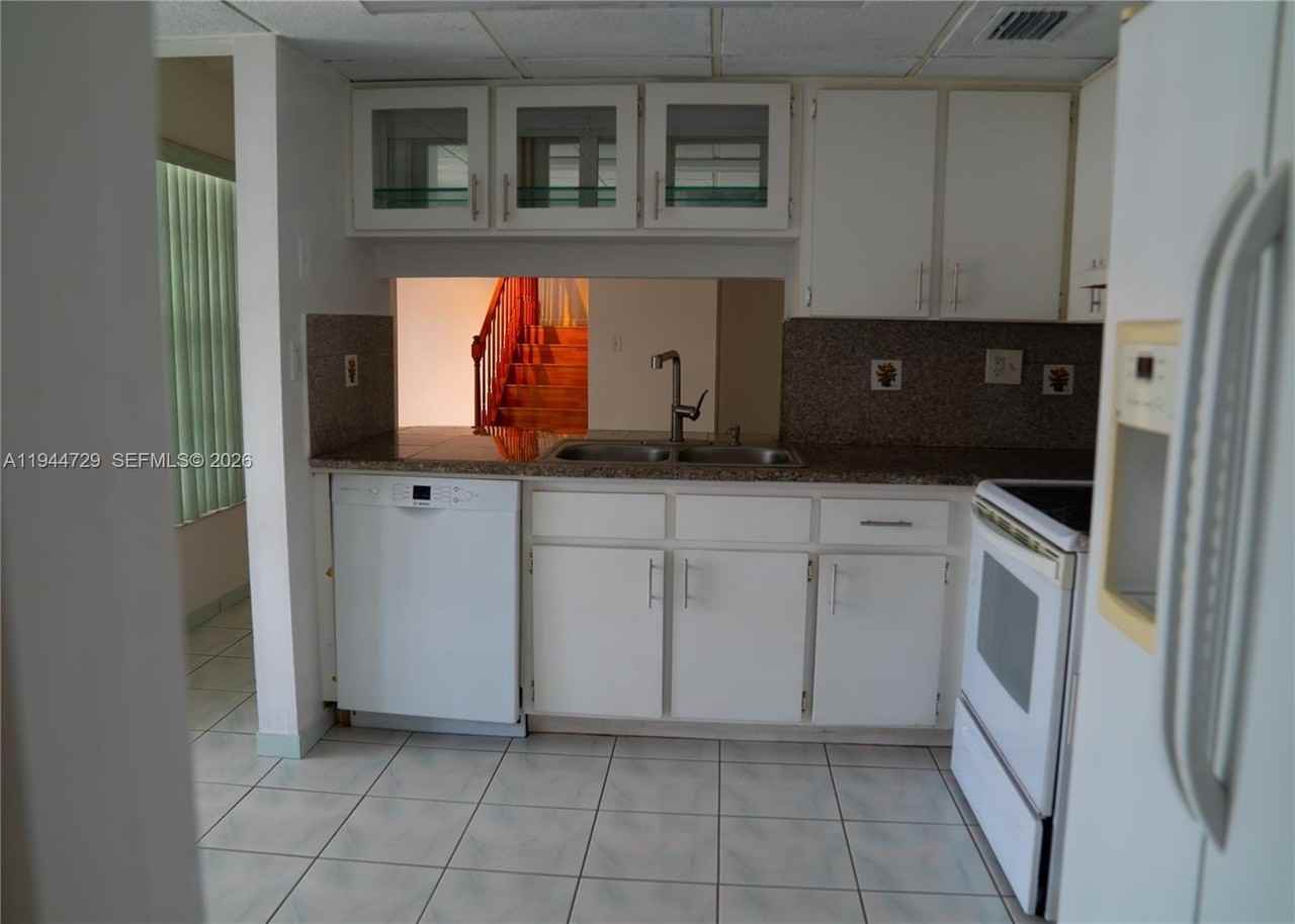 8093 Nw 99th St #2252 - Photo 2 of 12