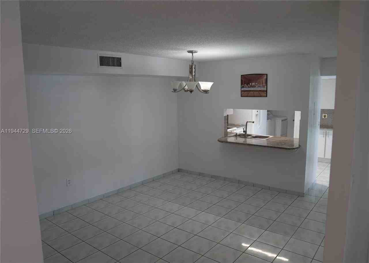 8093 Nw 99th St #2252 - Photo 5 of 12