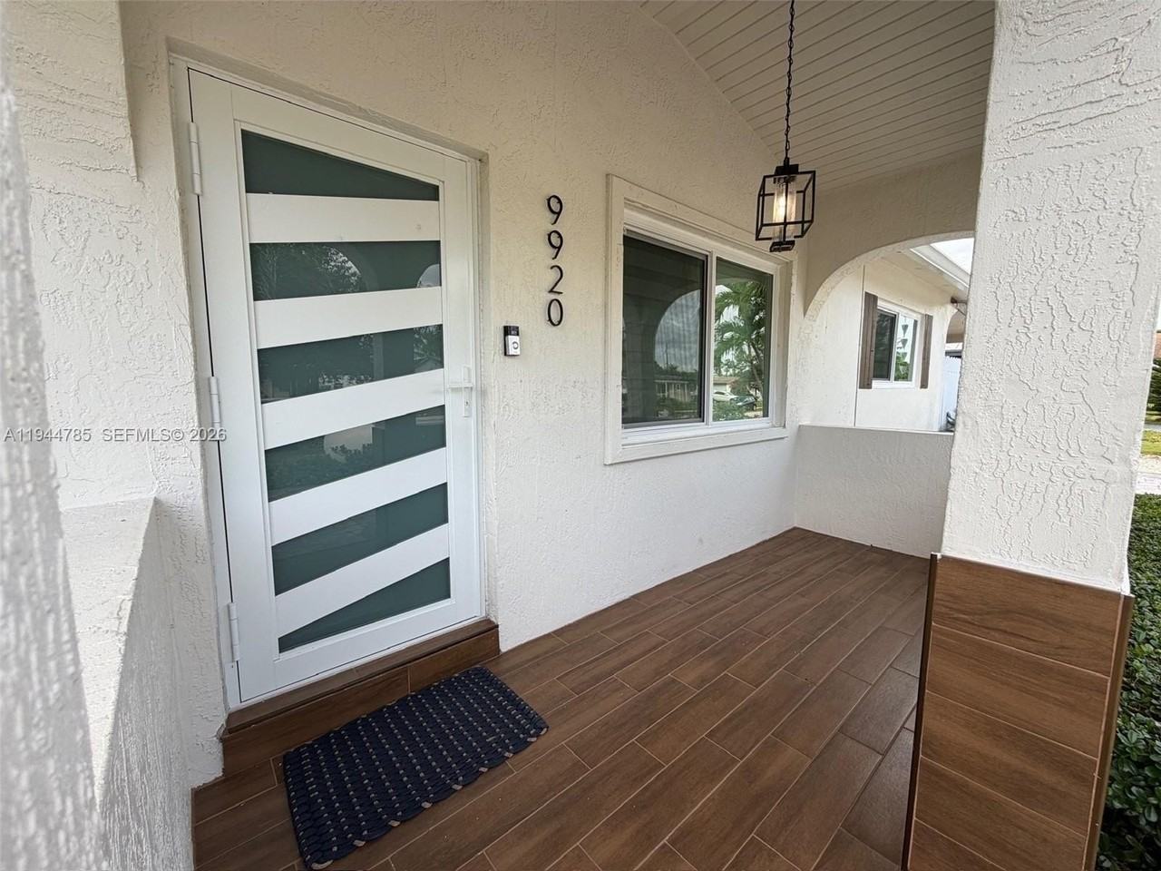 9920 Jamaica Dr - Photo 3 of 50