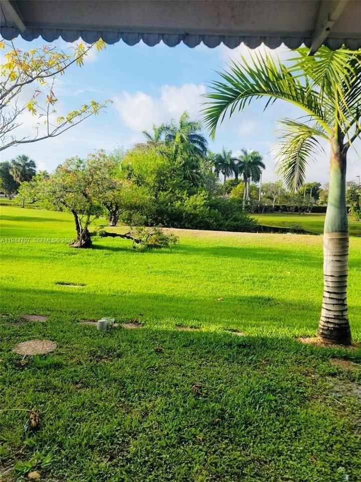 6804 Brookline Dr #6804 - Photo 4 of 15