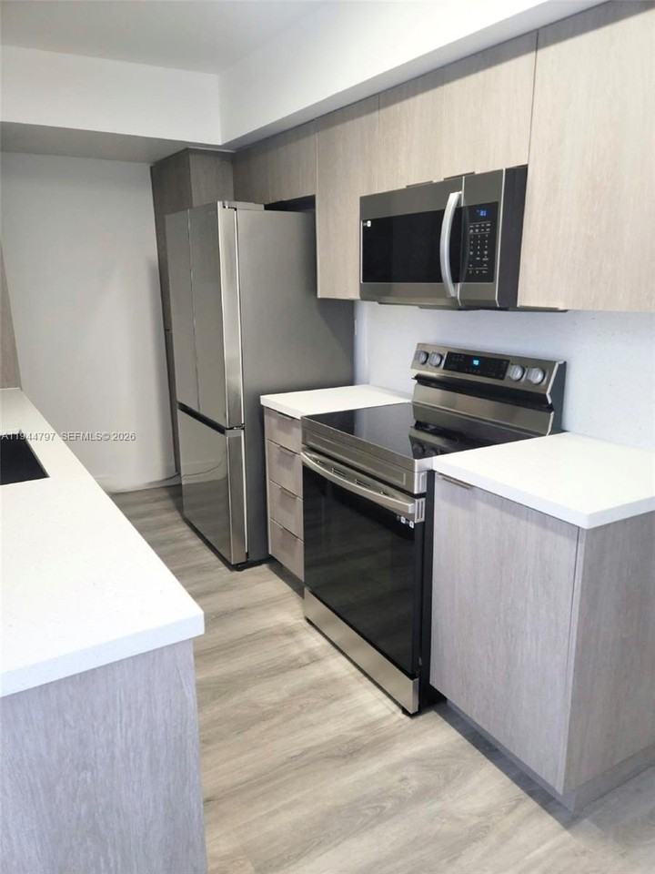 6804 Brookline Dr #6804 - Photo 5 of 15