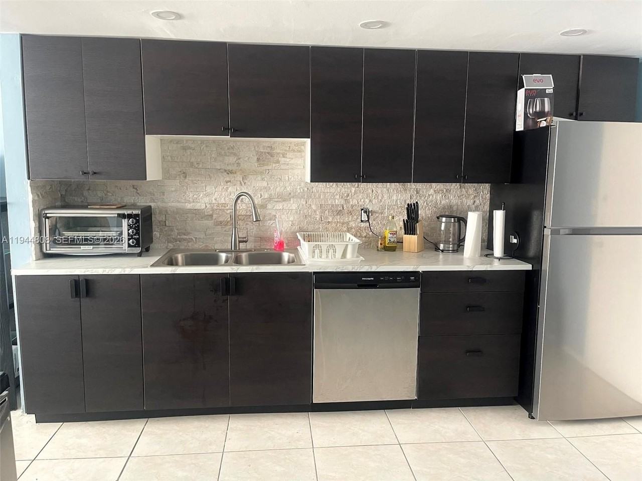 1351 Ne Miami Gardens Dr #402E - Photo 3 of 17