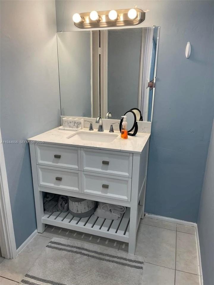 1351 Ne Miami Gardens Dr #402E - Photo 4 of 17