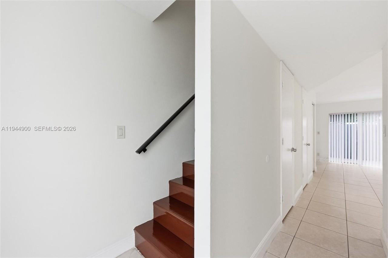 3003 Nw 5th Ter #2 - Photo 3 of 28