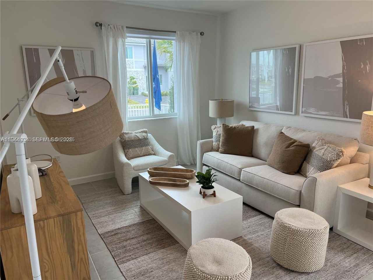 655 Se 13th Street Cir - Photo 2 of 38