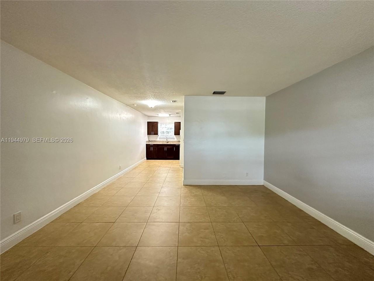 2900 Ne 17th Ave #206 - Photo 2 of 17