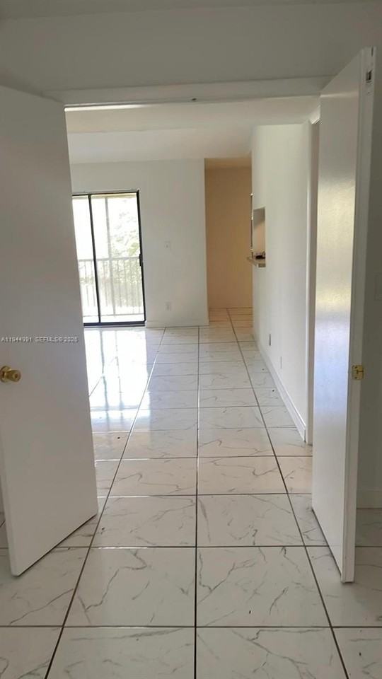 3976 Nw 87th Ave #3976 - Photo 2 of 7