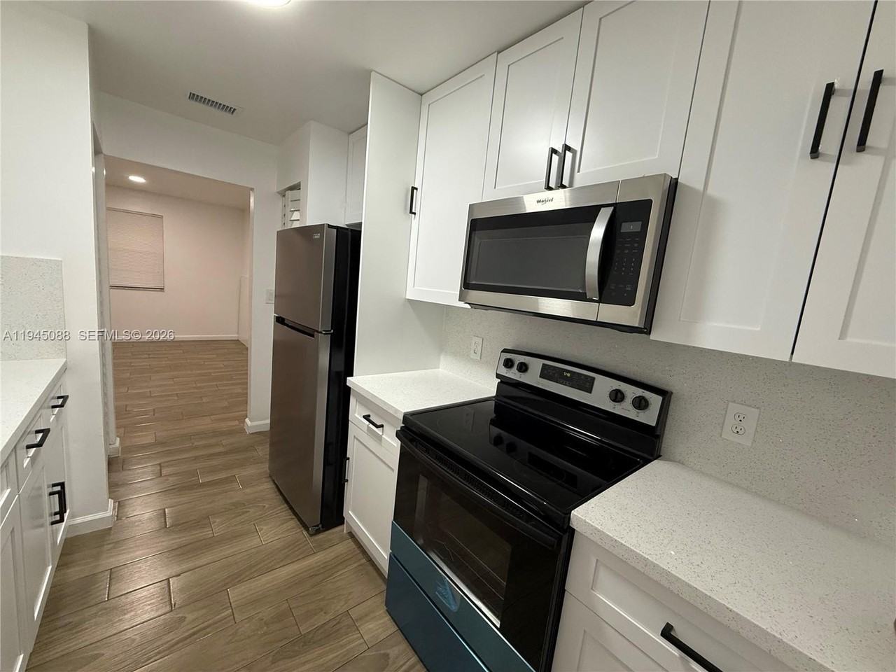 617 Nw 3rd Ave #1-2 - Photo 2 of 7