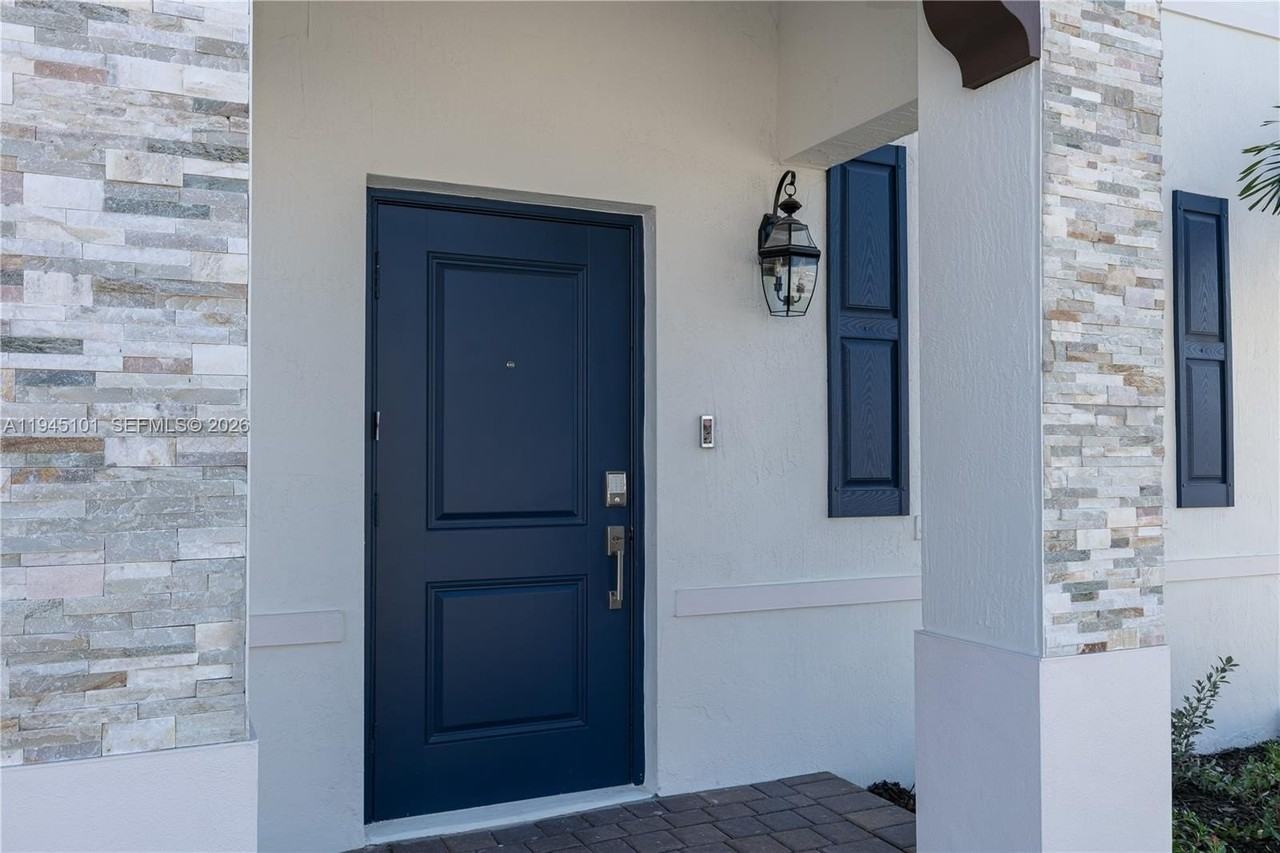 12990 Sw 229th Ter - Photo 2 of 43