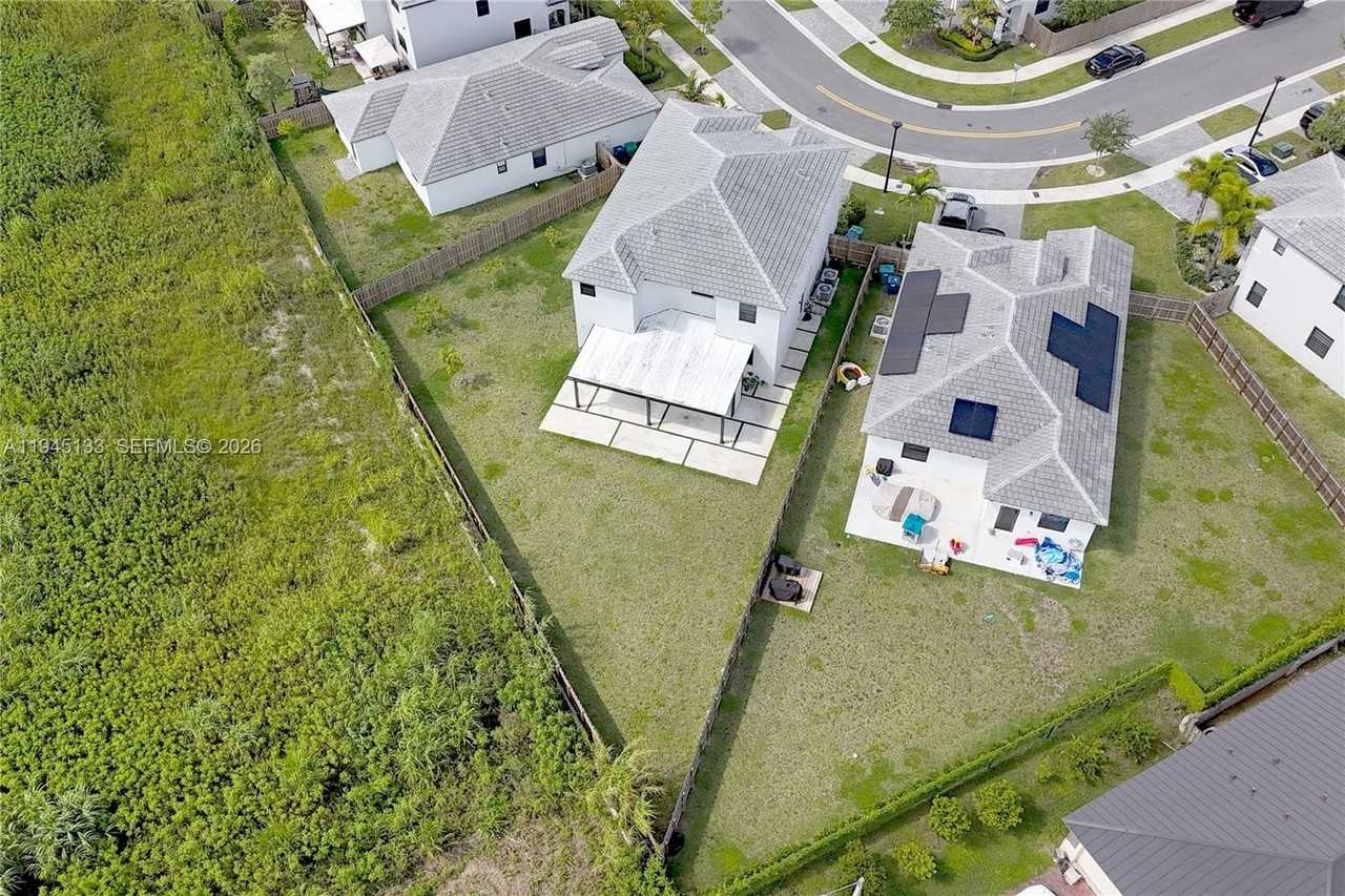 28425 Sw 133rd Ct #28425 - Photo 2 of 24