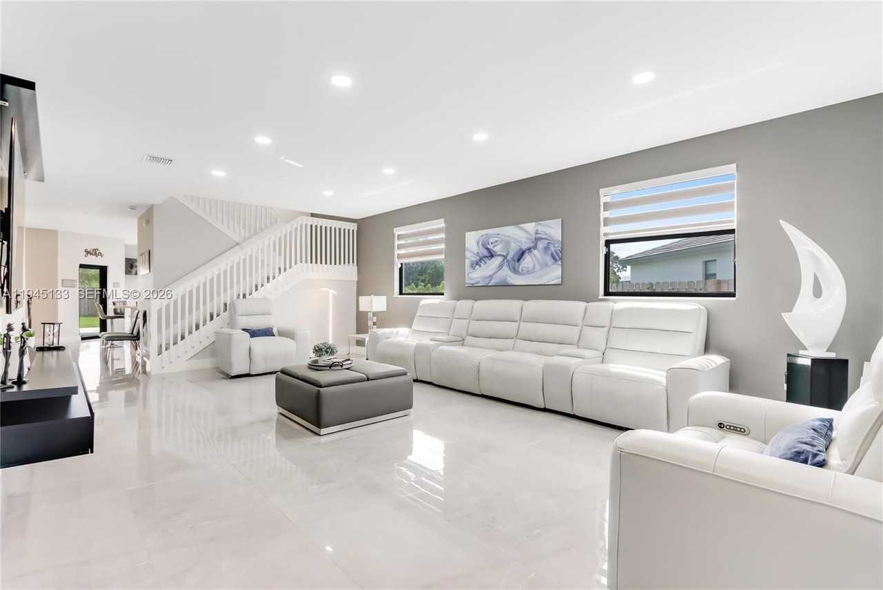 28425 Sw 133rd Ct #28425 - Photo 4 of 24