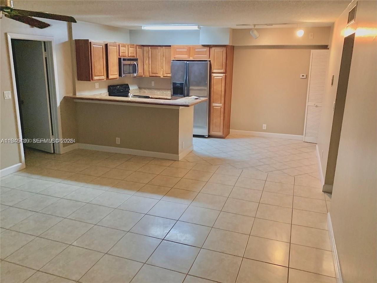 621 Lyons Rd #9101 - Photo 5 of 30