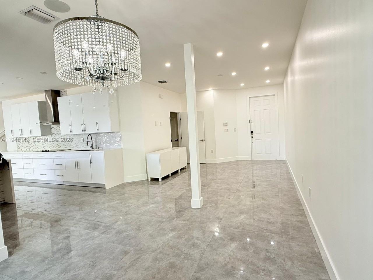 11271 Nw 84th St #11271 - Photo 3 of 26