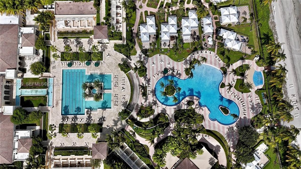 789 Crandon Blvd #1106 - Photo 3 of 44