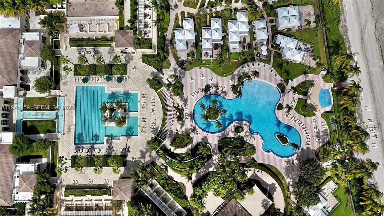 789 Crandon Blvd #1106 - Photo 7 of 44