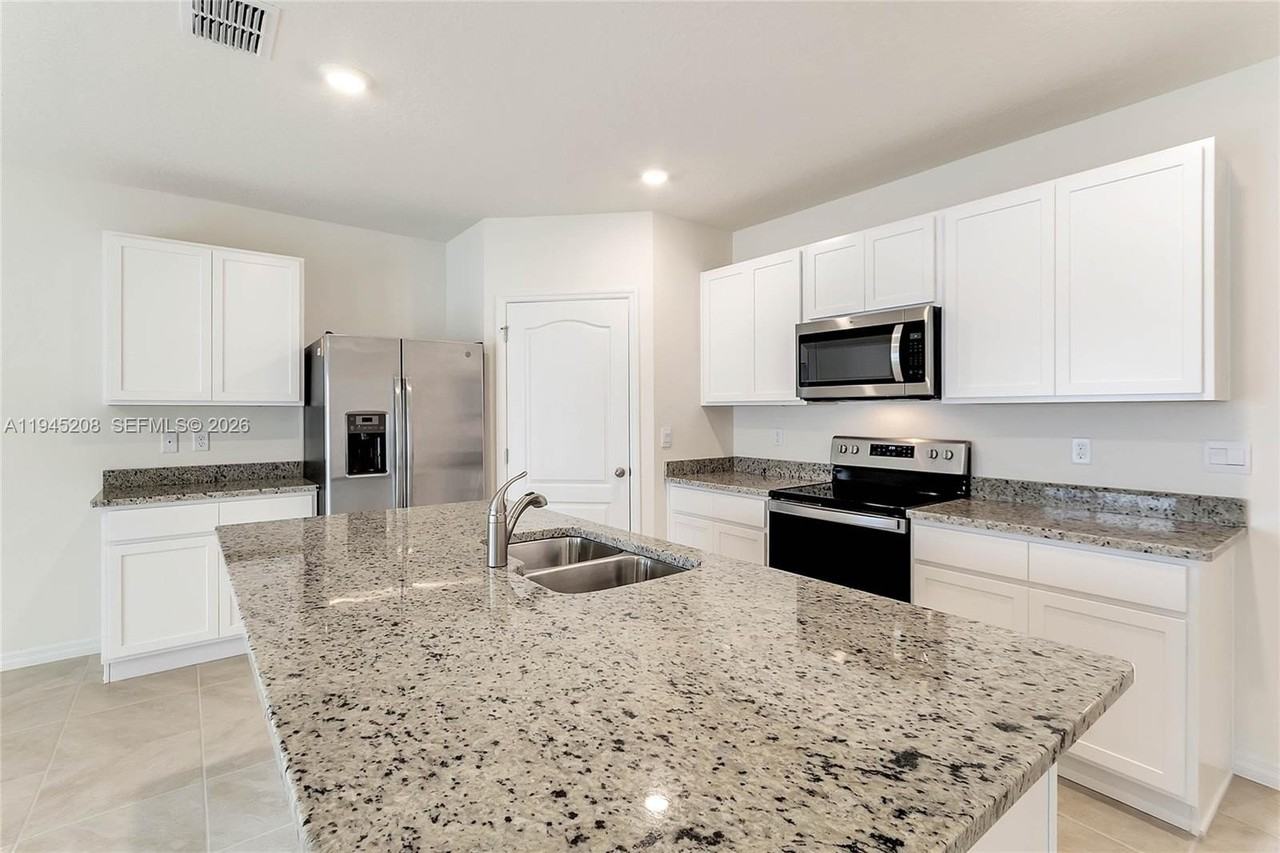 1759 Buckeye Rd #0 - Photo 7 of 17