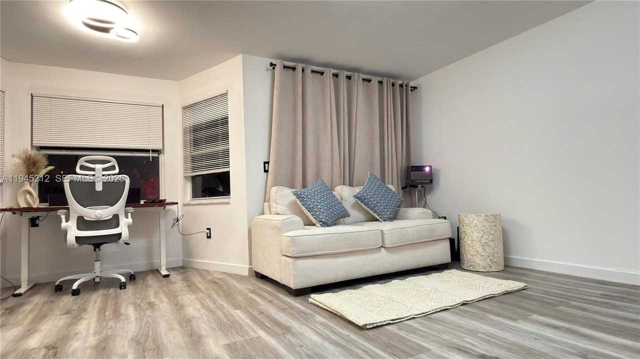 1001 Sw 98th Ave #00 - Photo 7 of 22