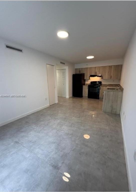 14752 Ne 6th Ave #107 - Photo 2 of 9