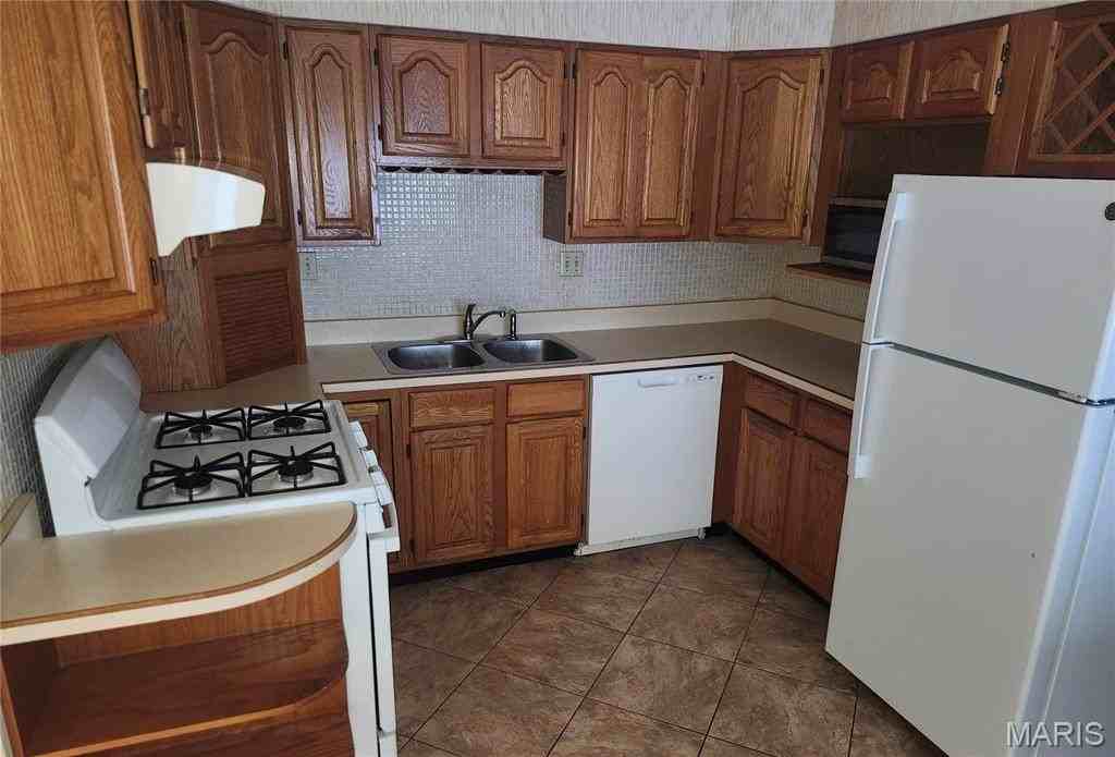 1238 Beaver Trail Dr - Photo 4 of 14