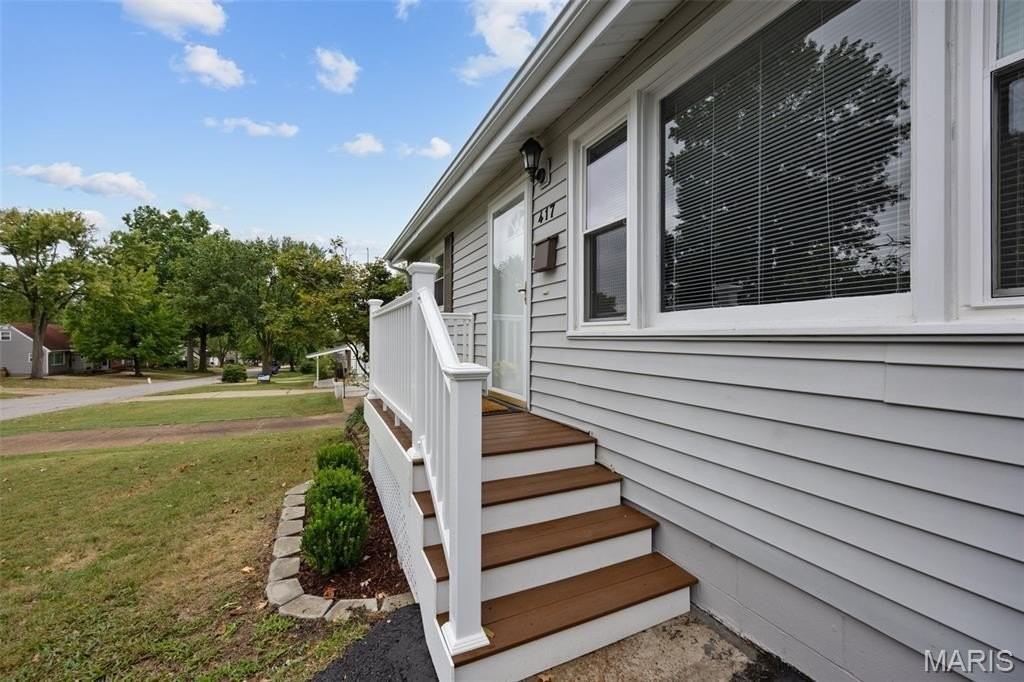 417 Chamberlin Dr - Photo 3 of 46