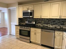 featured image of 601 Hampshire Dr