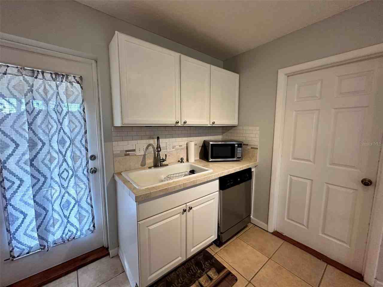 749 Hartford Dr Nw - Photo 6 of 15