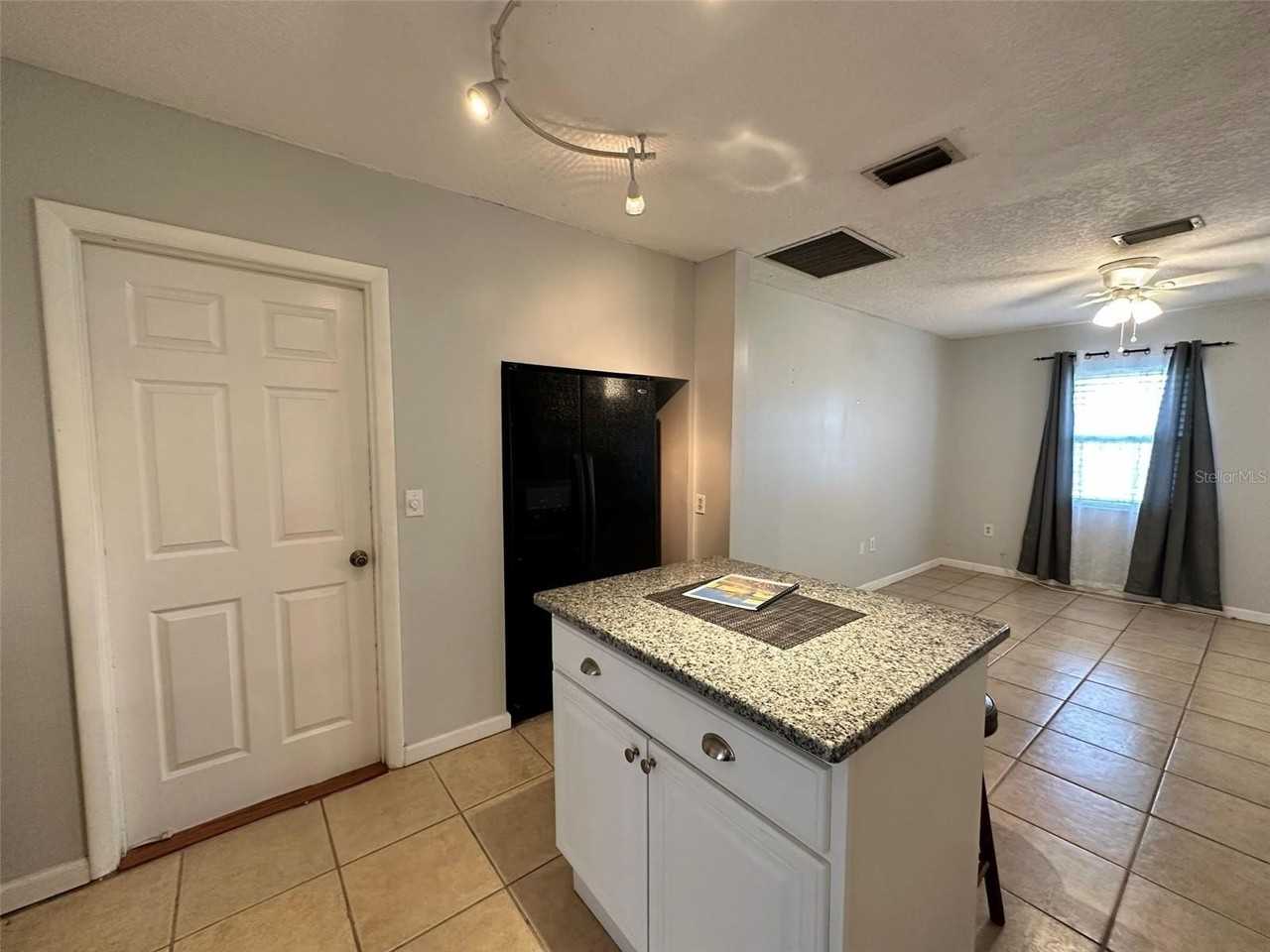 749 Hartford Dr Nw - Photo 7 of 15