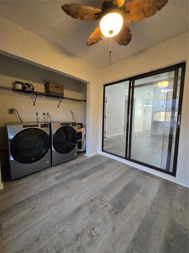 6431 Drexel Dr #1 - Photo 5 of 33