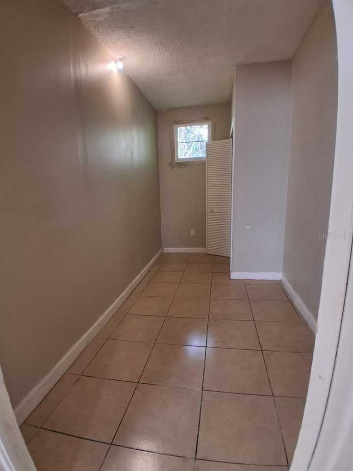 1703 Mccarthy Ave - Photo 5 of 13