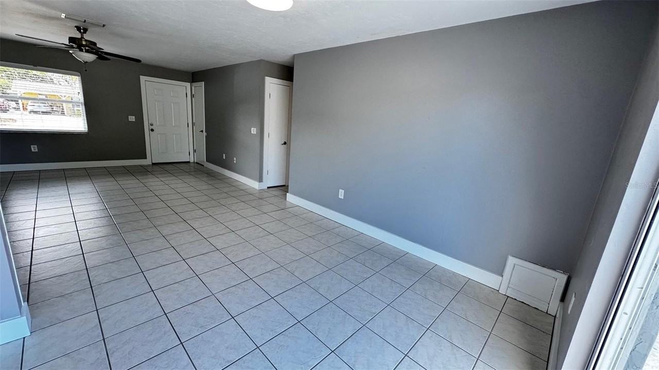 3935 Middlesex Pl - Photo 4 of 21