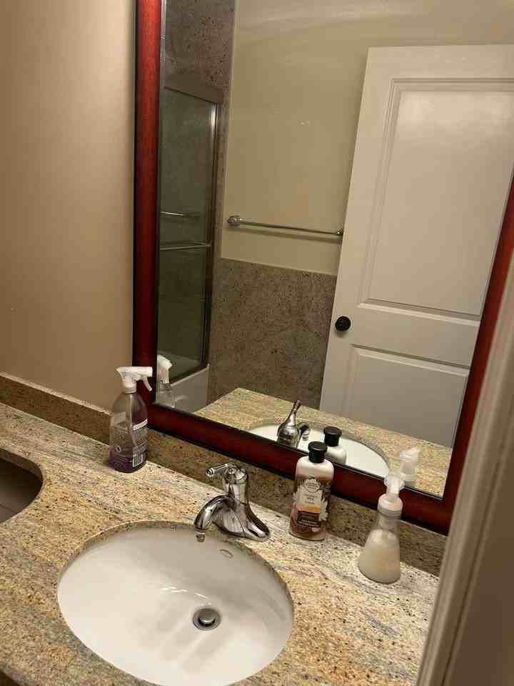 1109 40th Ave W #1 - Photo 4 of 4