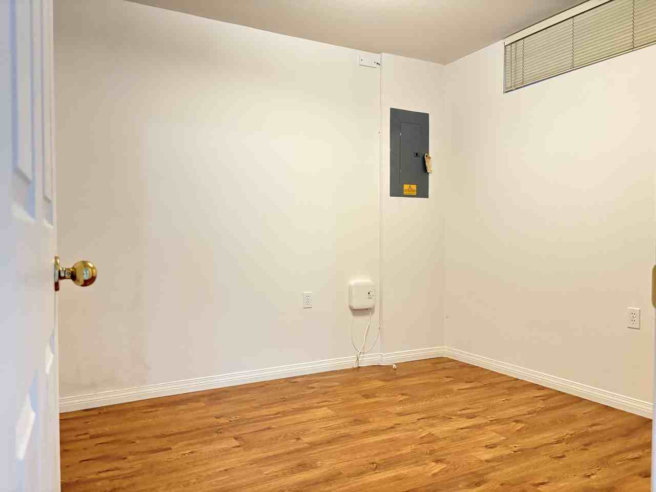 2482 Triumph St #1 - Photo 4 of 6