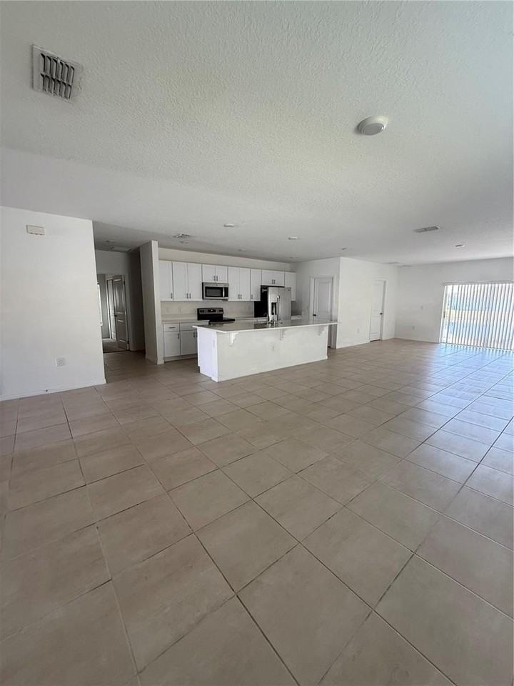 355 White Heron Way - Photo 5 of 18