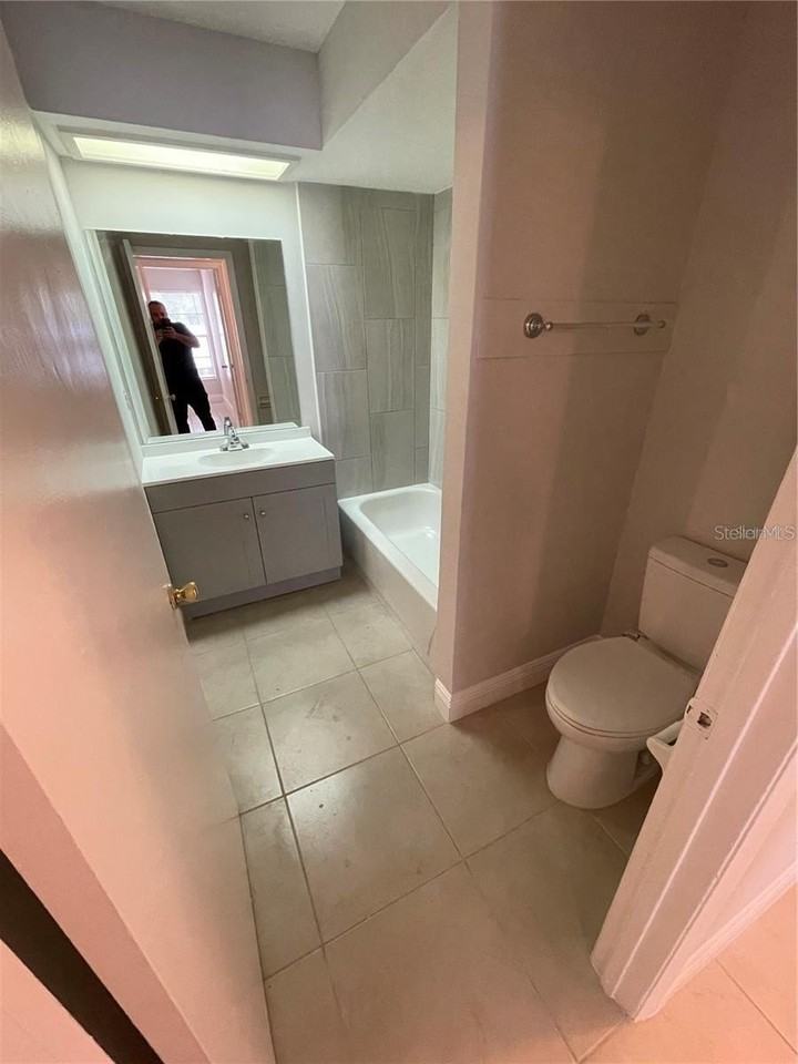 1918 Crystal Grove Dr - Photo 5 of 11