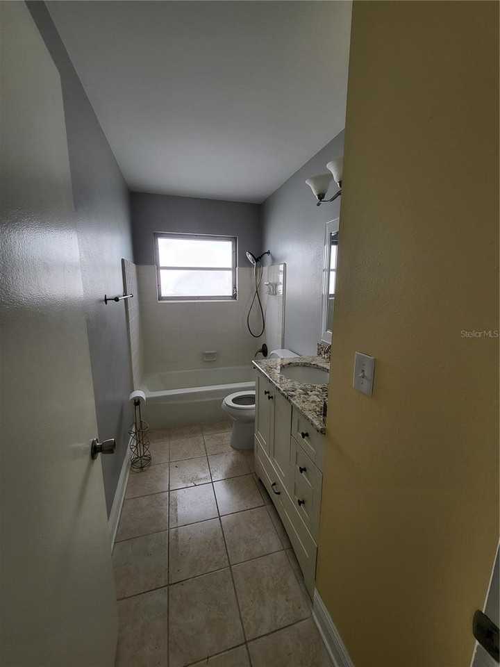 1576 Council Dr - Photo 6 of 16