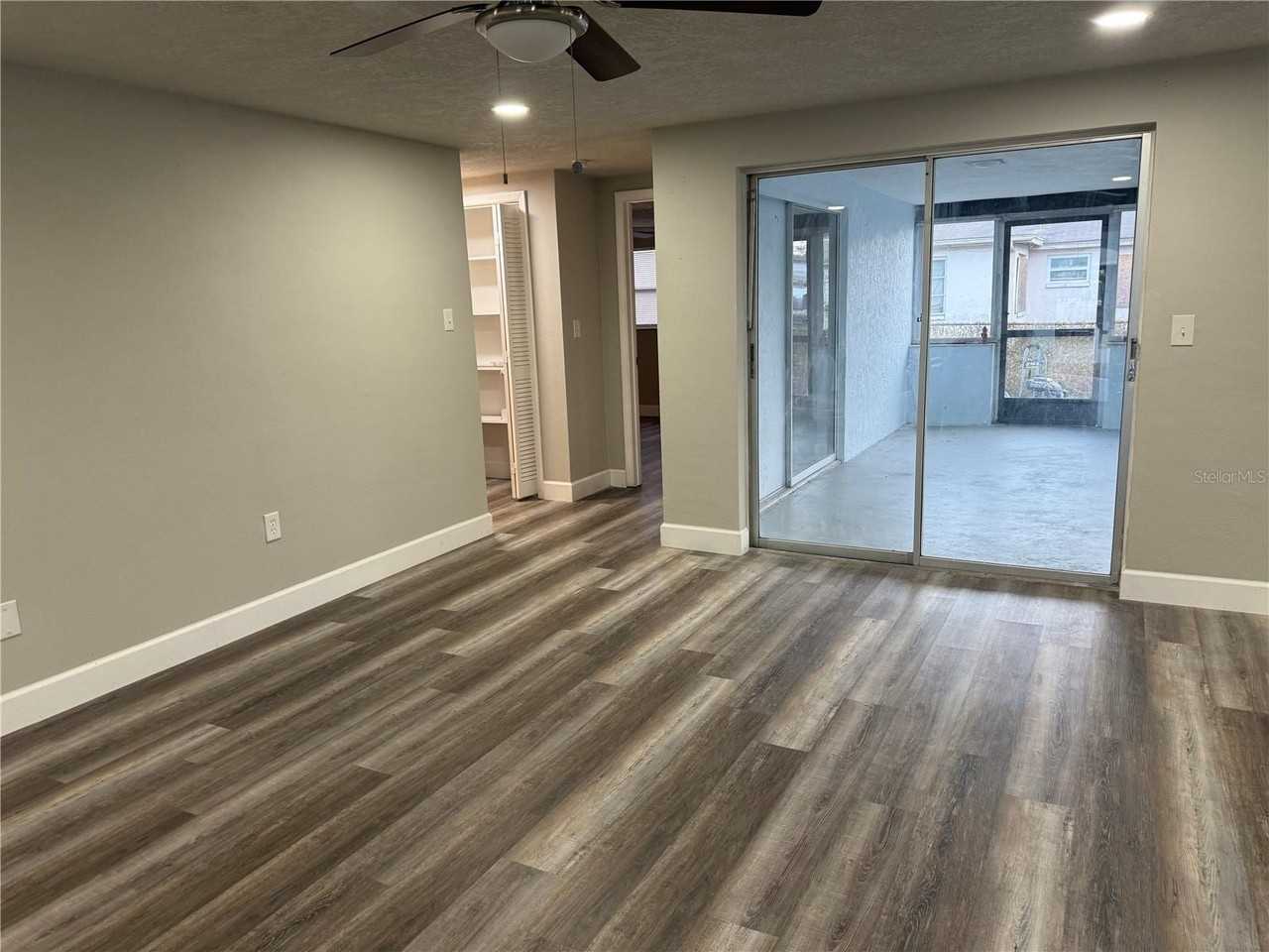 7104 Ingleside Dr - Photo 4 of 14