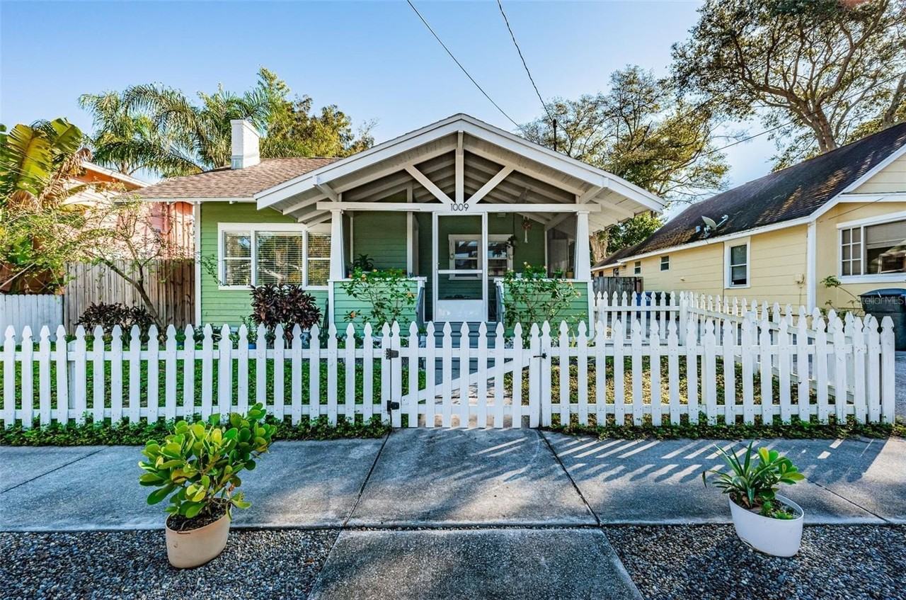 1009 8th St N - Photo 2 of 45