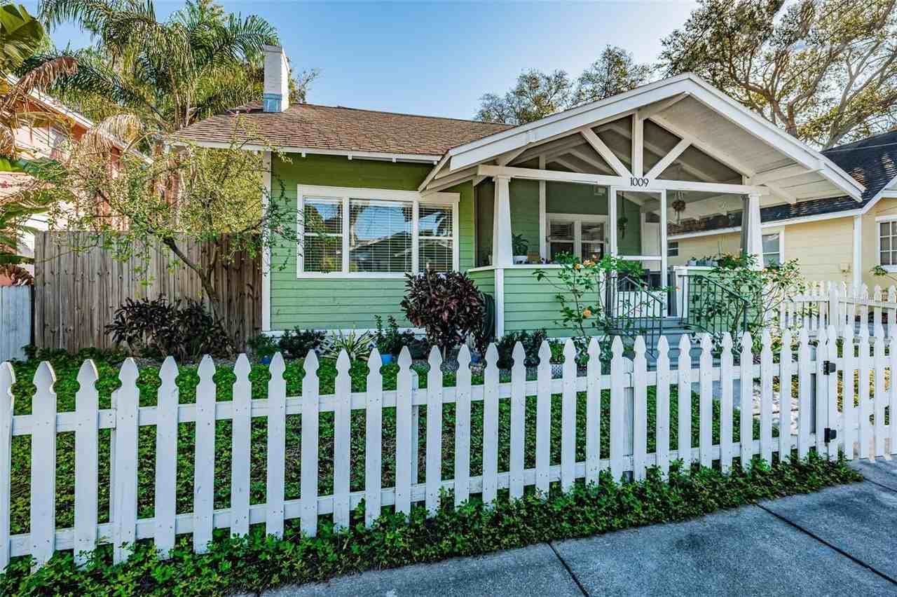 1009 8th St N - Photo 3 of 45