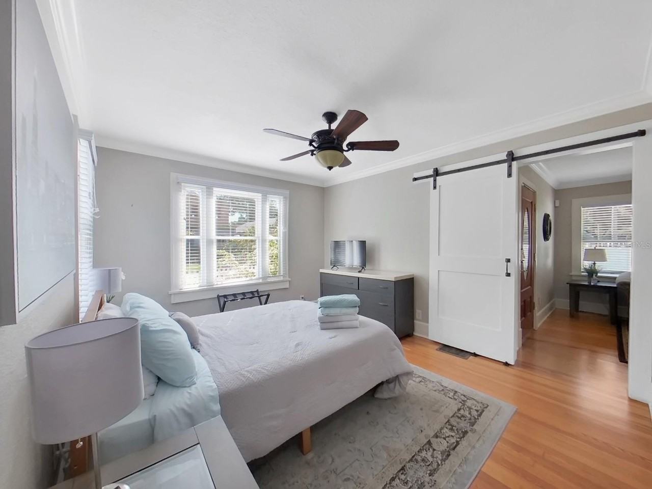 614 8th St N - Photo 6 of 30